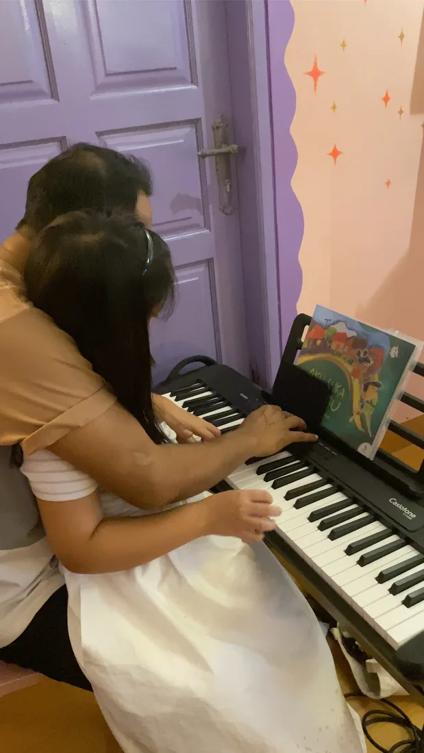 Live piano accompaniment during the storytelling