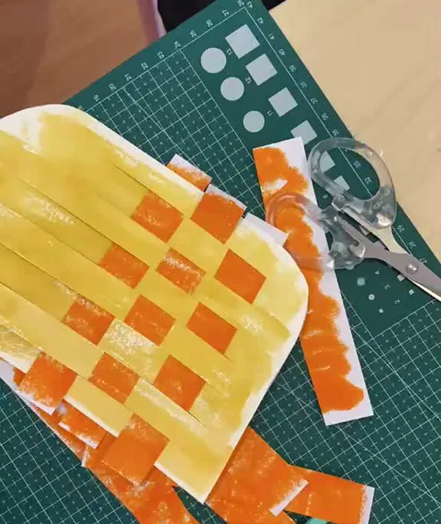 Weaving with colour at PLEY